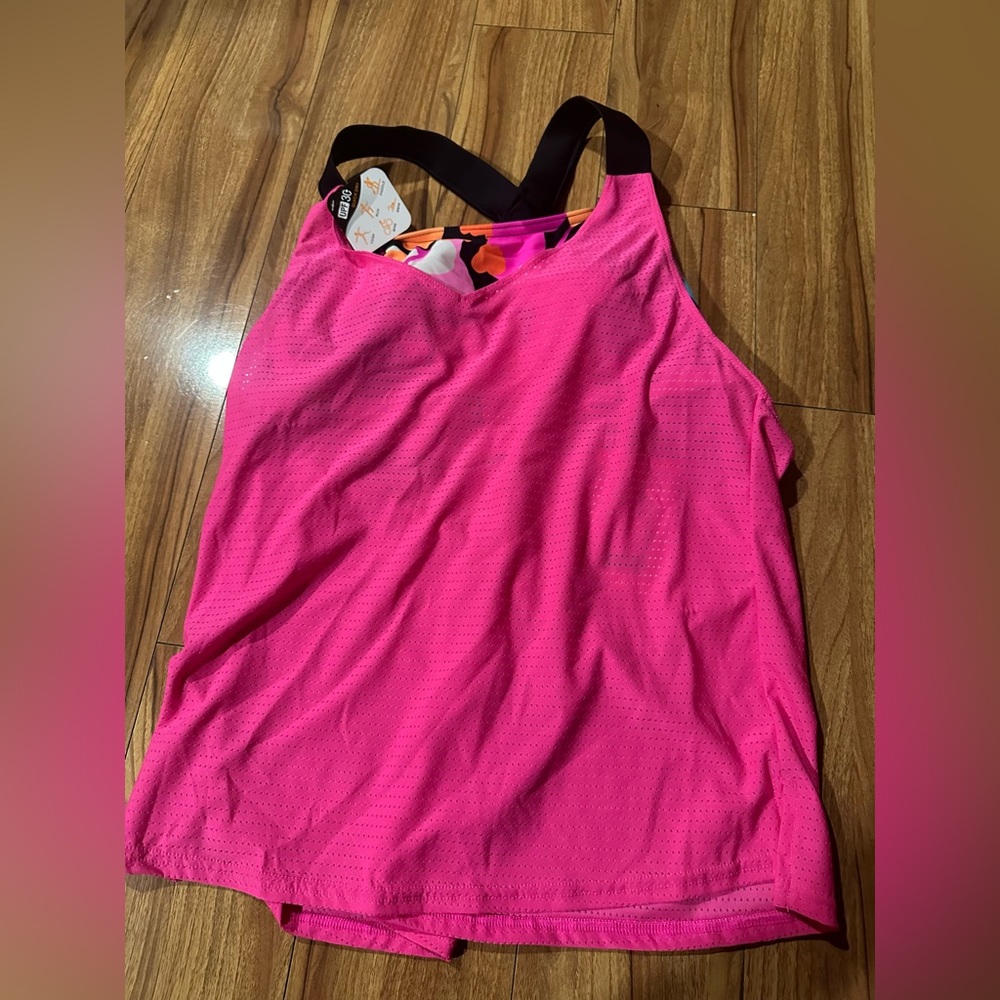 Zeroxposur Women's UPF 50+ Wide Strap Tankini Swimsuit Top small Fuchsia NWT